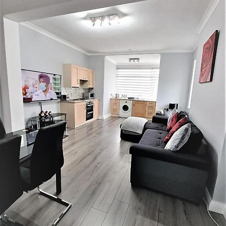 Large Flat Quite Location Modern And Well Equipped Lägenhet Swanage Exteriör bild