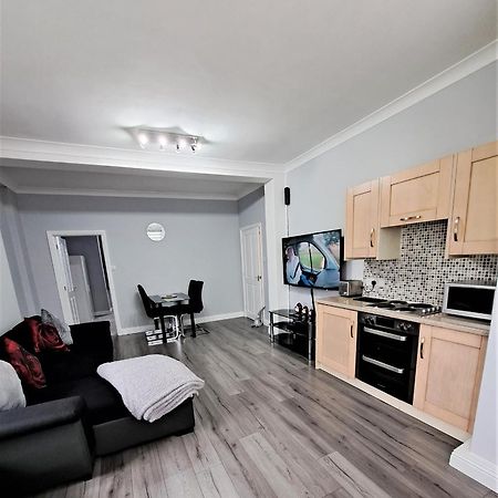 Large Flat Quite Location Modern And Well Equipped Lägenhet Swanage Exteriör bild