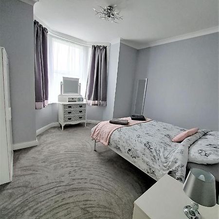 Large Flat Quite Location Modern And Well Equipped Lägenhet Swanage Exteriör bild