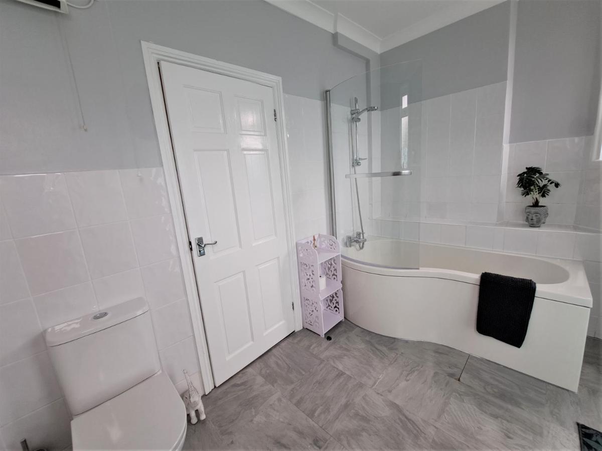 Large Flat Quite Location Modern And Well Equipped Lägenhet Swanage Exteriör bild