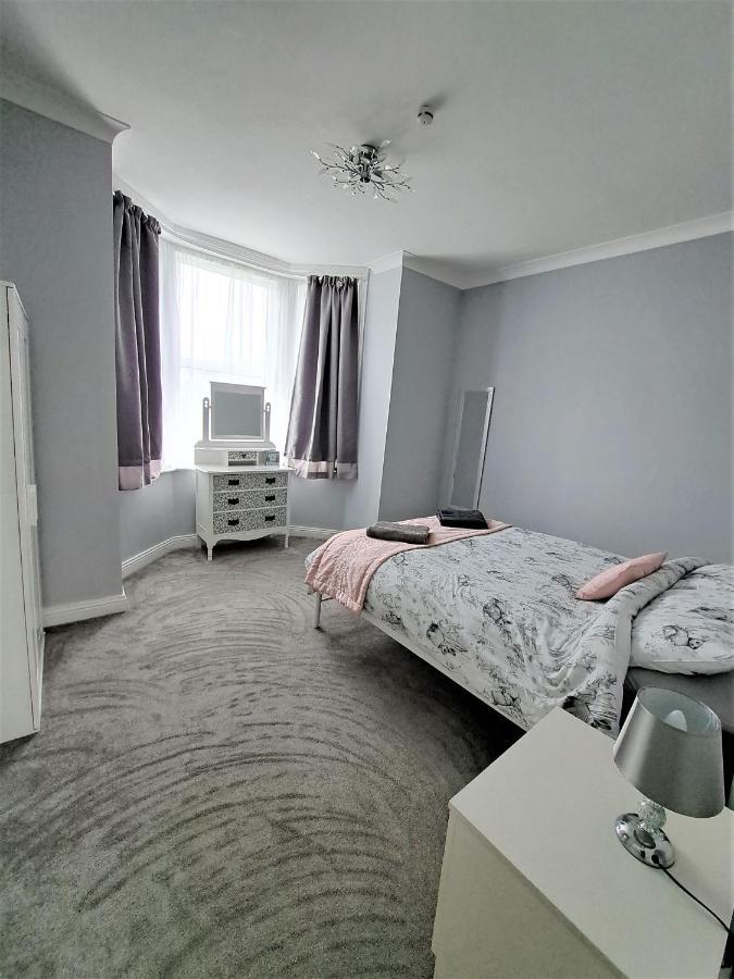 Large Flat Quite Location Modern And Well Equipped Lägenhet Swanage Exteriör bild